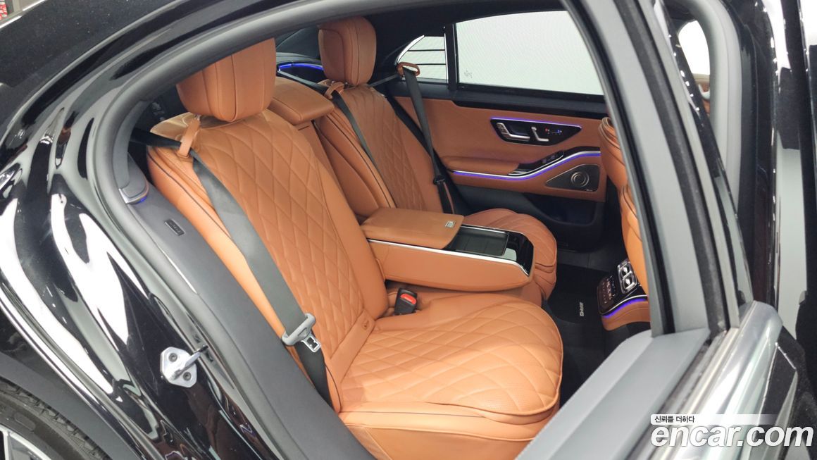 Mercedes-Benz S-Class 2023