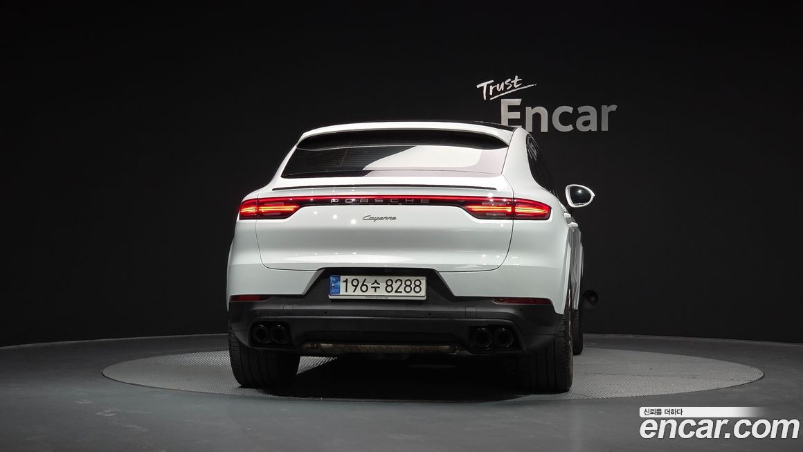 Porsche Cayenne 2022
