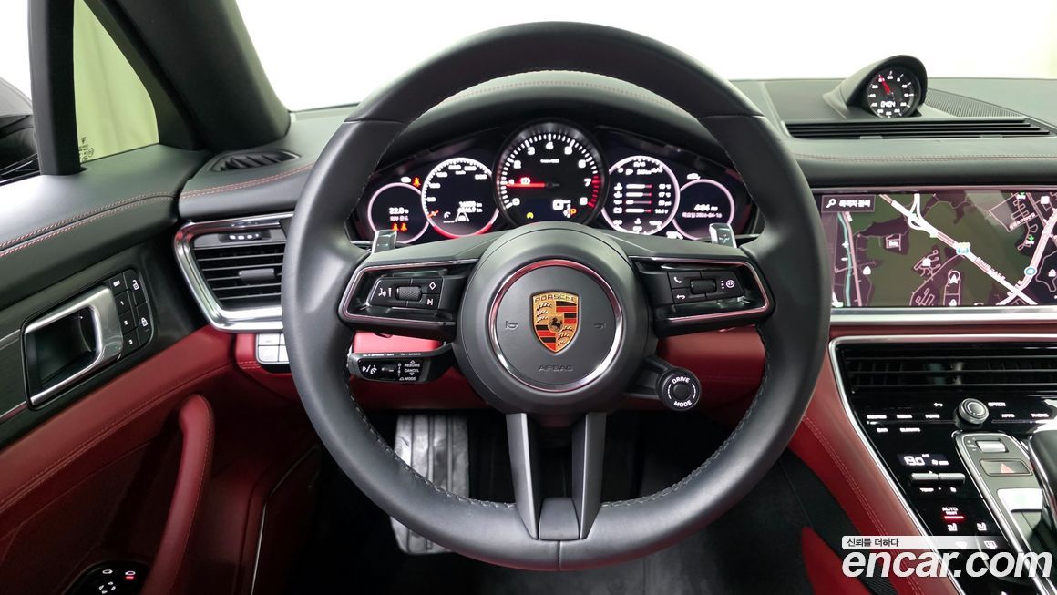 Porsche Panamera 2023