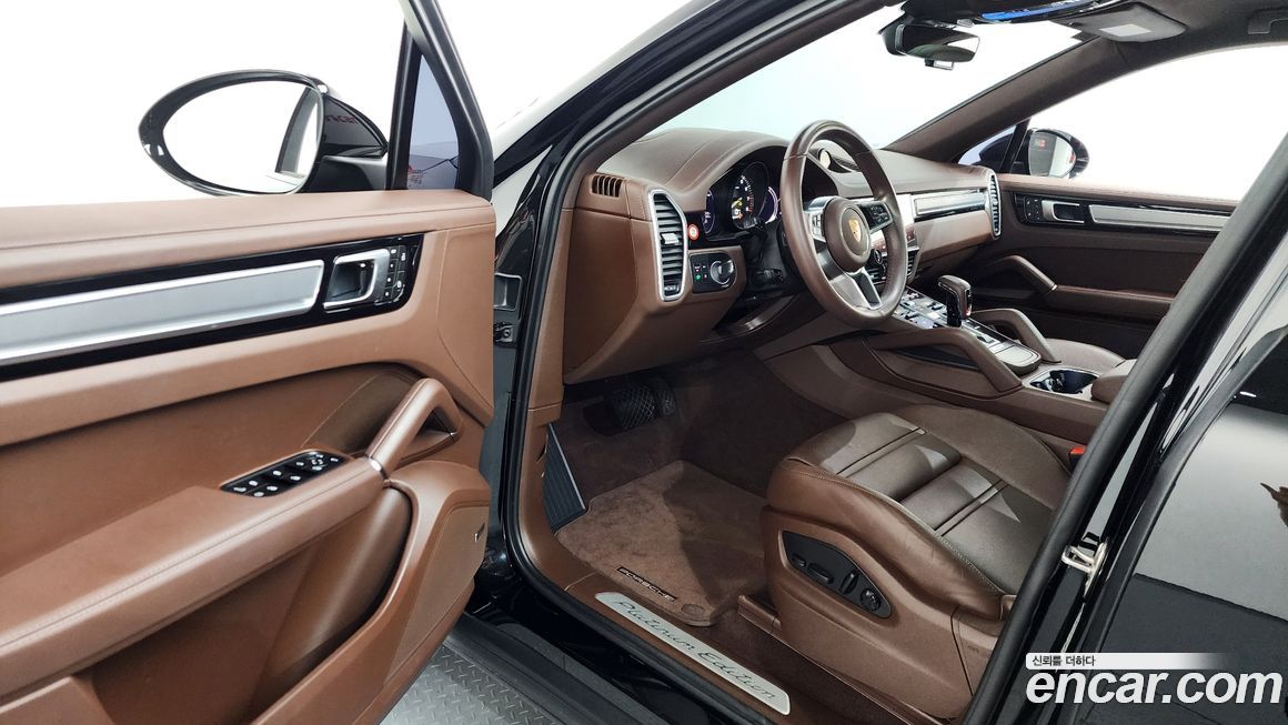 Porsche Cayenne 2023