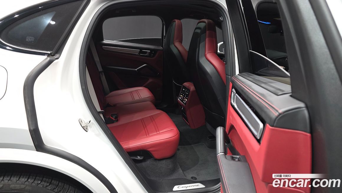 Porsche Cayenne 2022