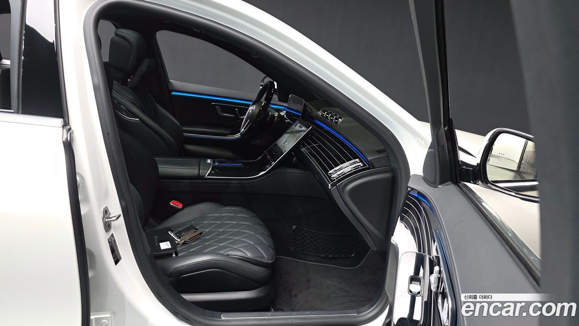 Mercedes-Benz S-Class 2023