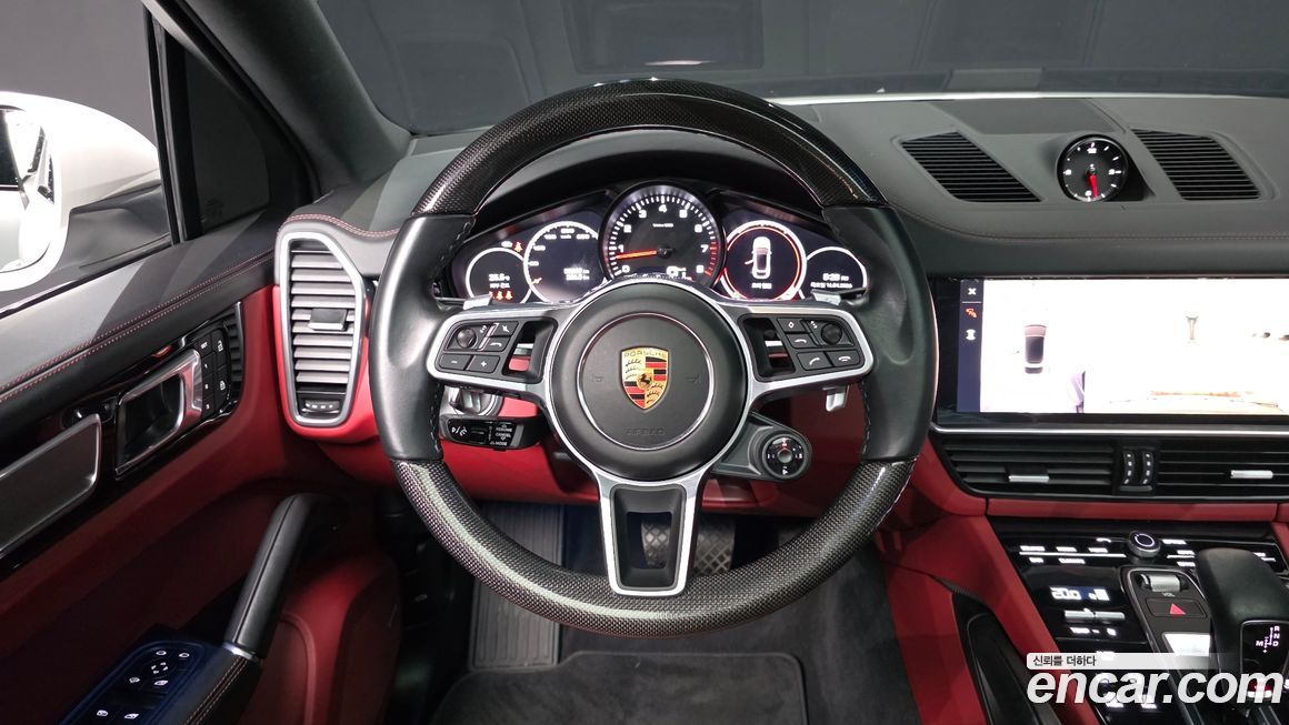 Porsche Cayenne 2022