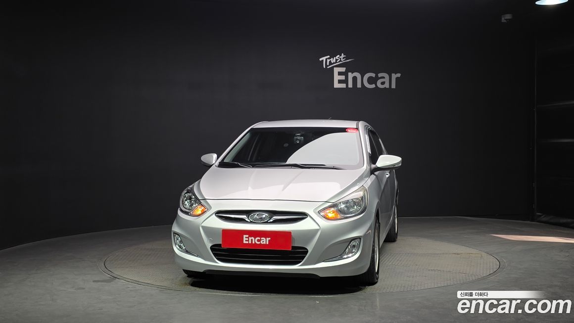 Hyundai Accent 2012