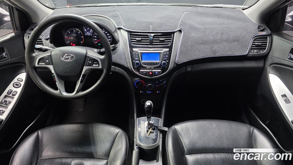 Hyundai Accent 2012