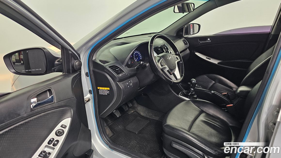 Hyundai Accent 2014
