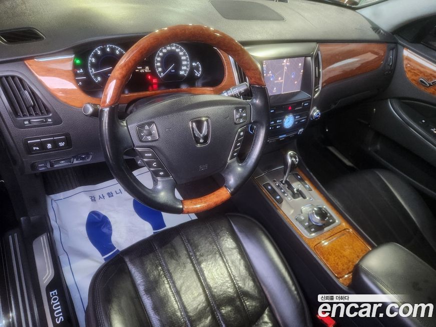 Hyundai Equus 2010