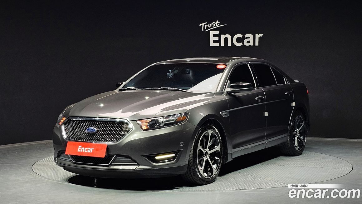Ford Taurus 2015