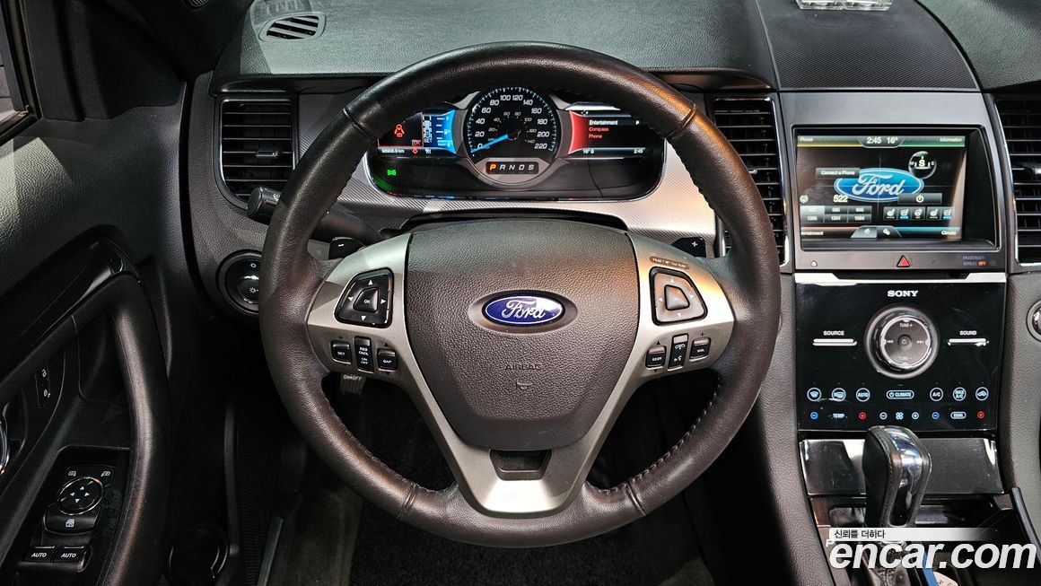 Ford Taurus 2015