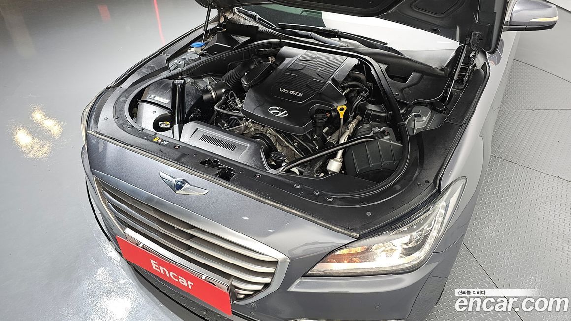 Hyundai Genesis 2015