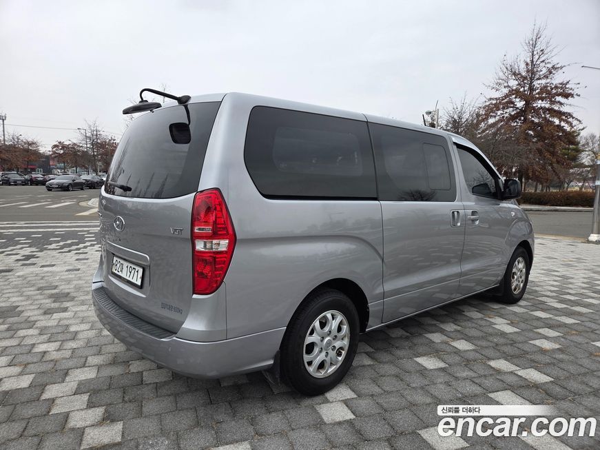 Hyundai Starex 2016