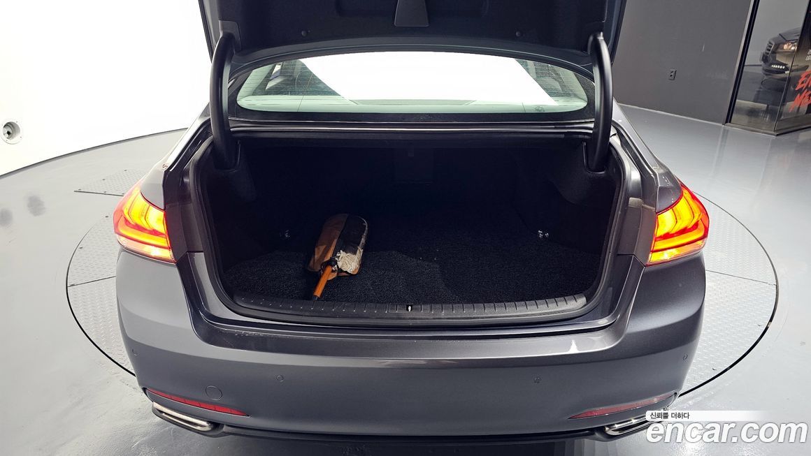 Hyundai Genesis 2015