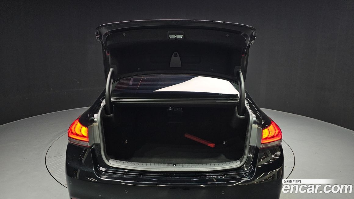 Hyundai Genesis 2014