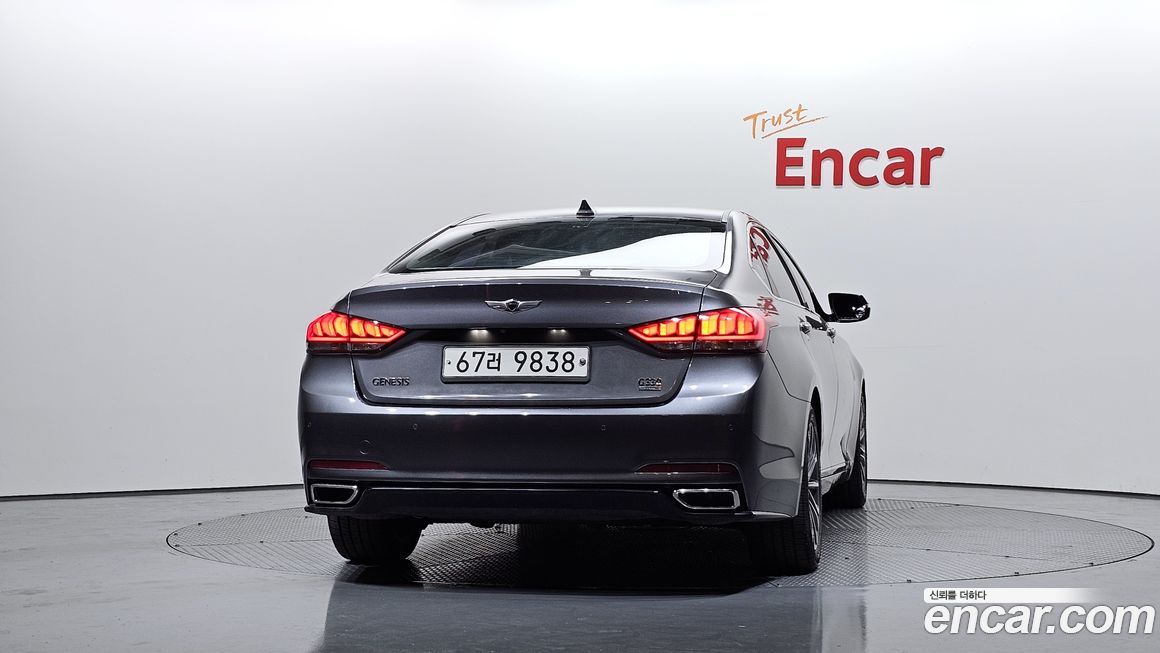 Hyundai Genesis 2015