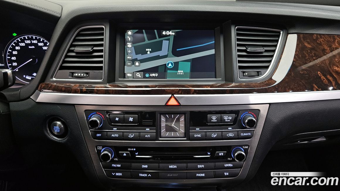 Hyundai Genesis 2015