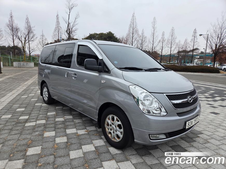Hyundai Starex 2016