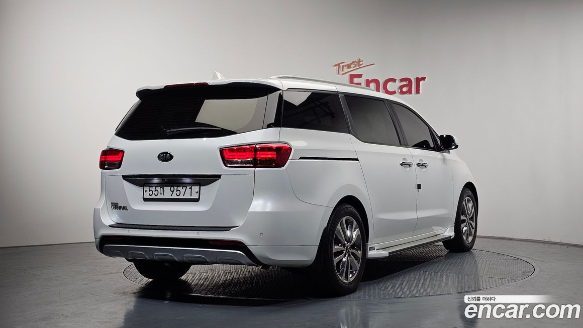 Kia Canival 2015