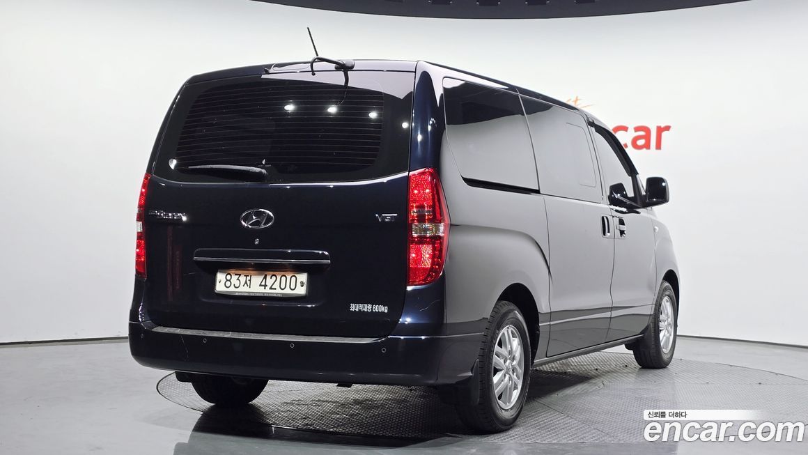 Hyundai Starex 2021