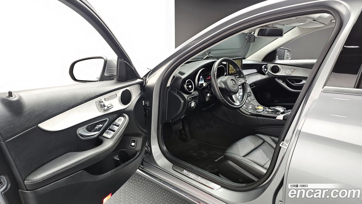 Mercedes-Benz C-Class 2016