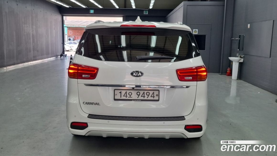 Kia Canival 2019