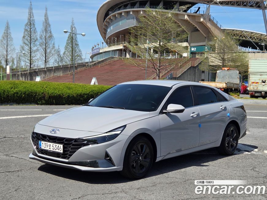 Hyundai AVANTE 2021