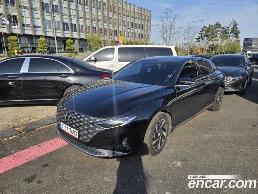 Hyundai Grandeur 2022