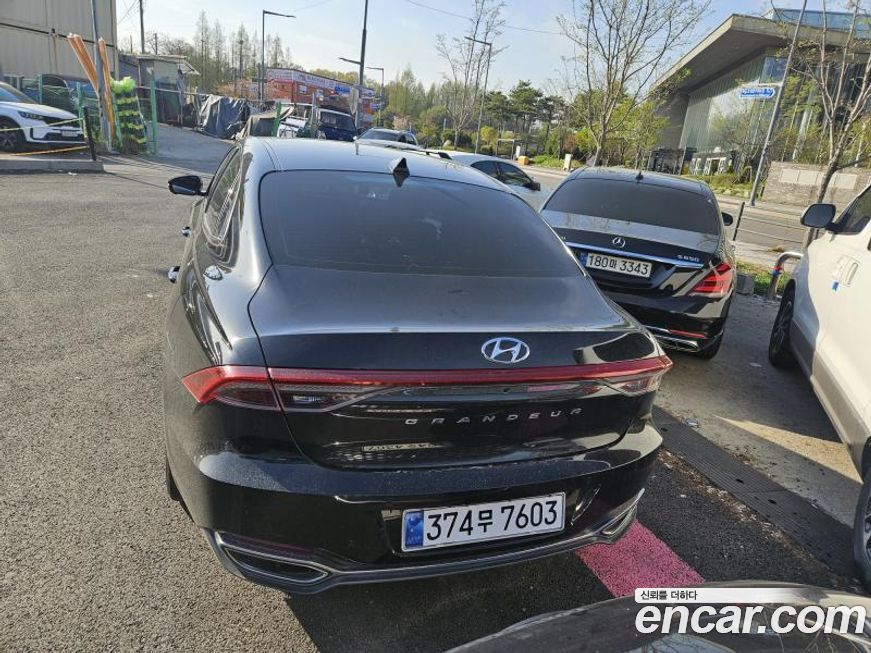 Hyundai Grandeur 2022