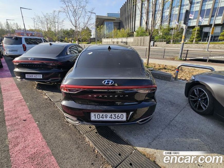 Hyundai Grandeur 2022