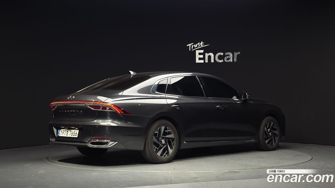 Hyundai Grandeur 2022