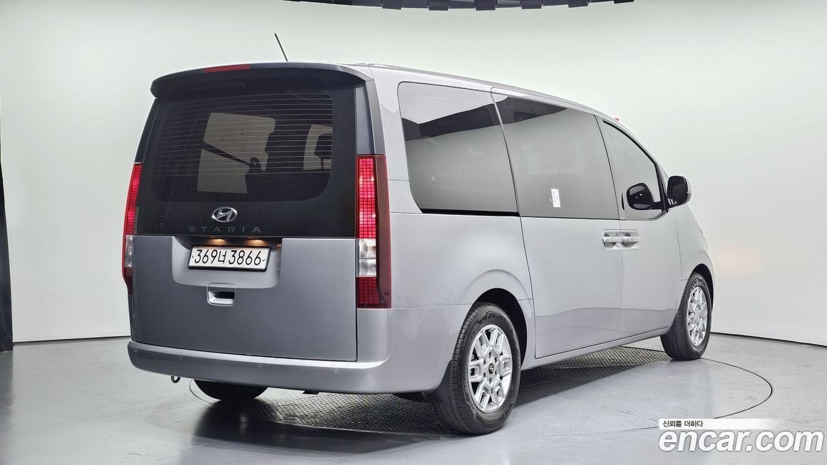 Hyundai Staria 2023