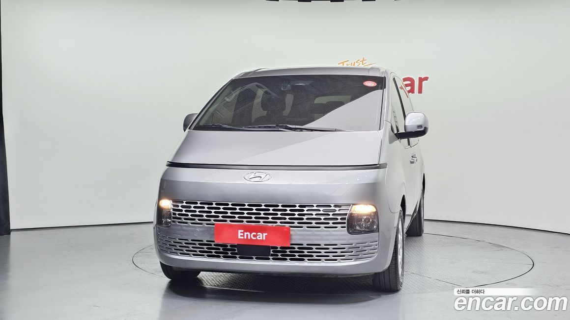 Hyundai Staria 2023
