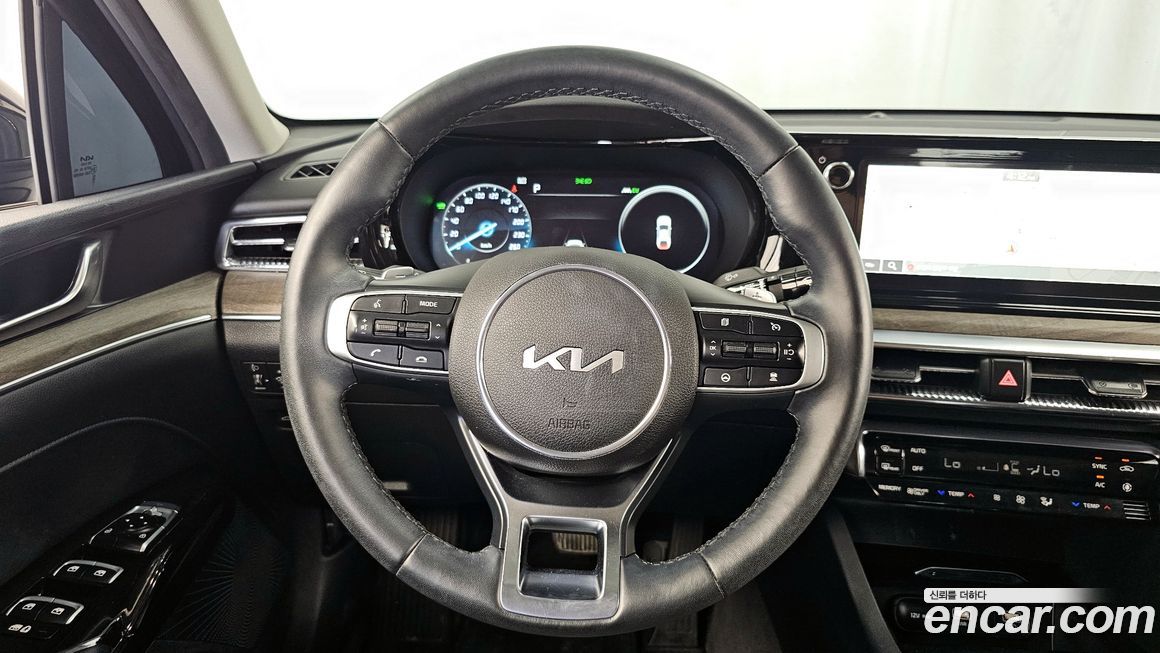 Kia K5 2023