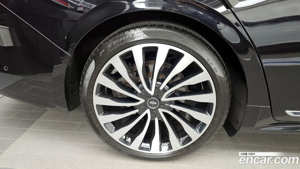 Lincoln Continental 2019