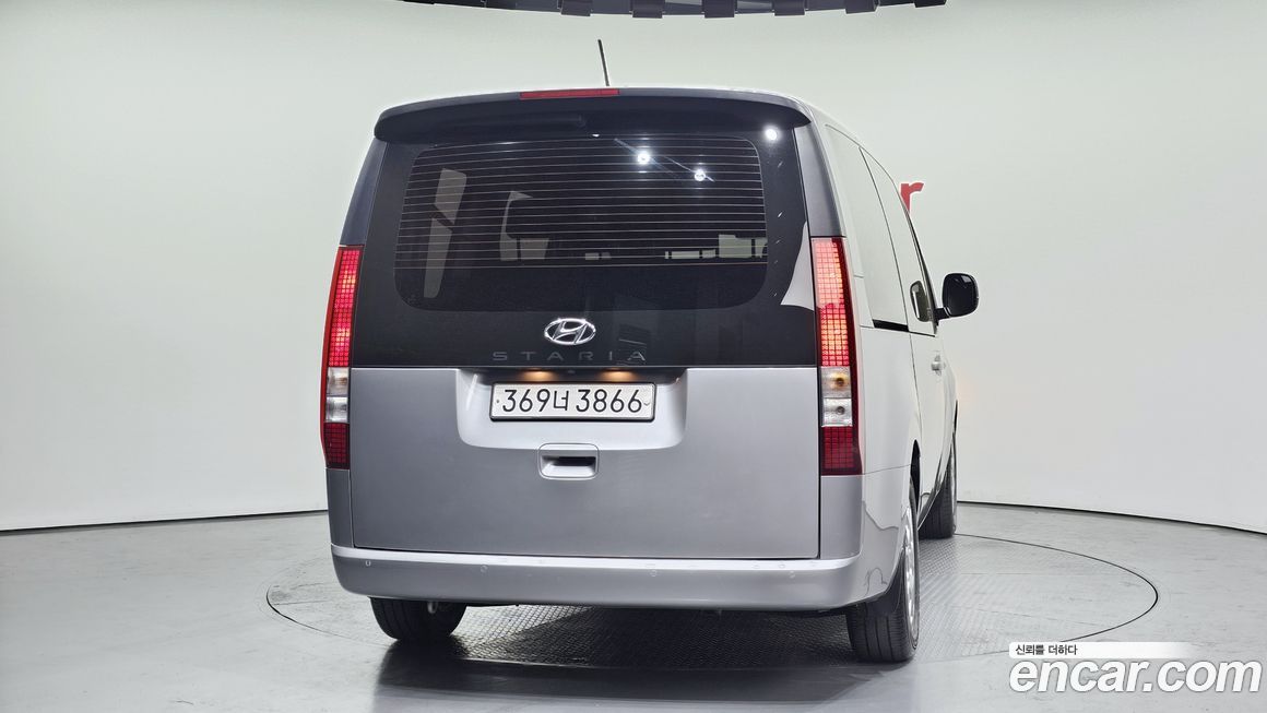 Hyundai Staria 2023