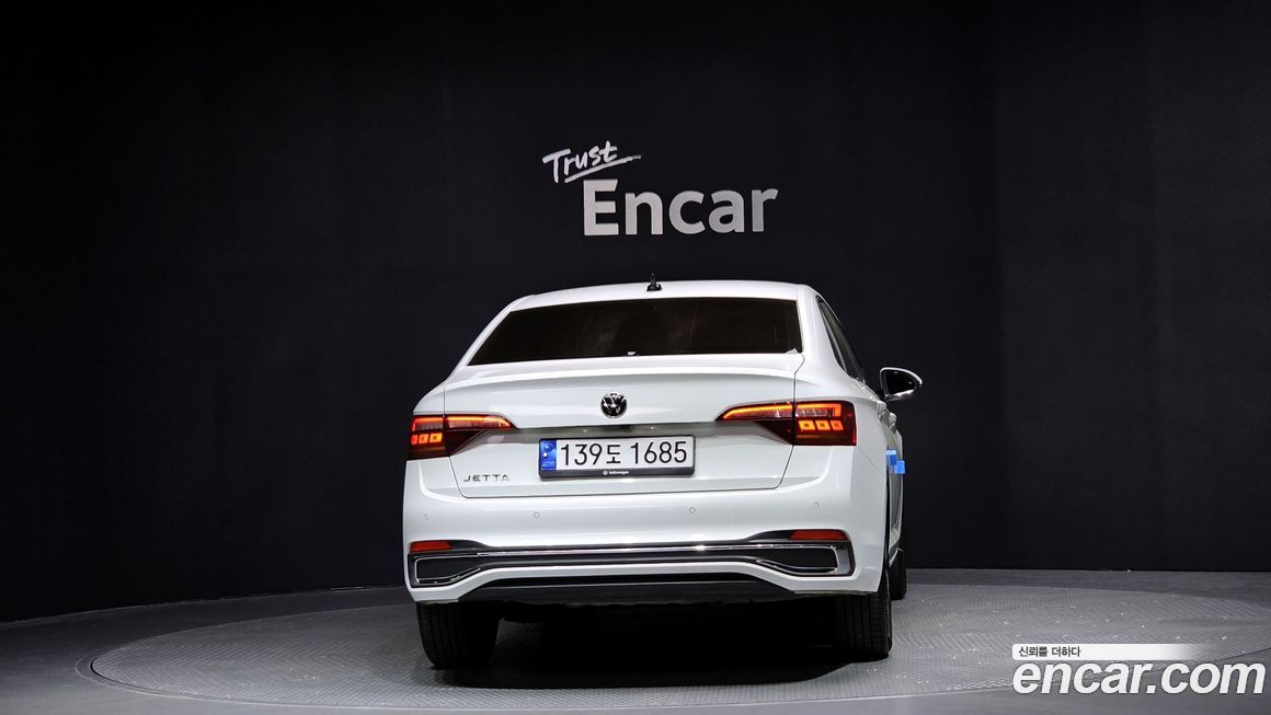 Volkswagen Jetta 2023