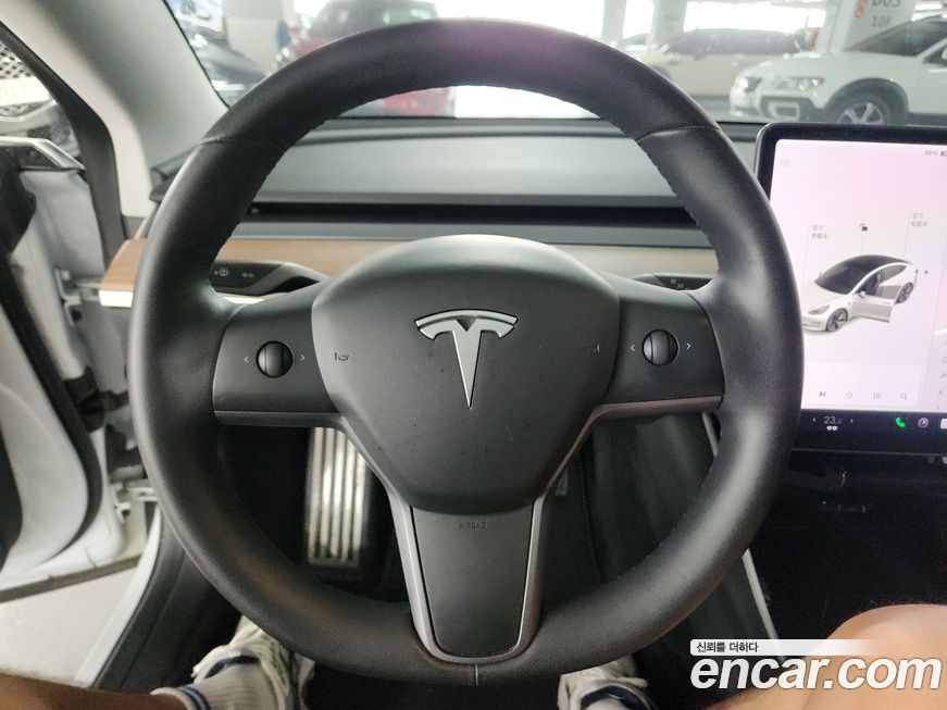 Tesla Model 3 2020