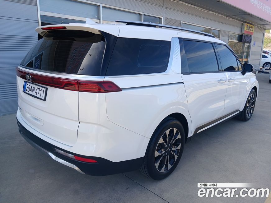 Kia Canival 2021