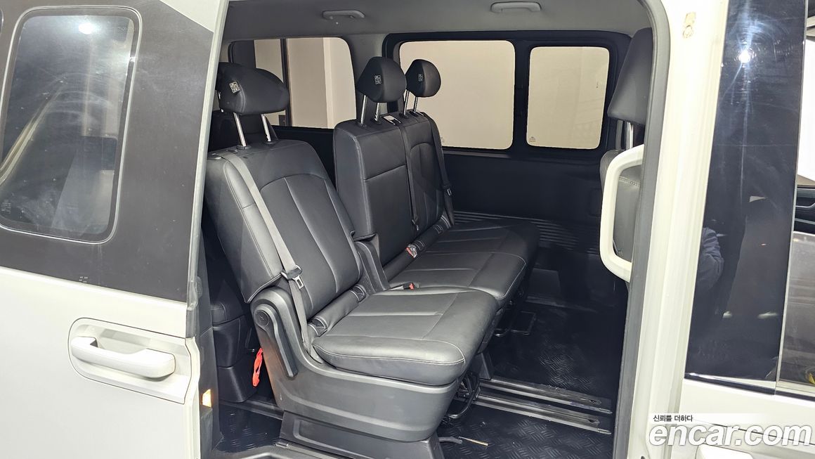 Hyundai Staria 2025