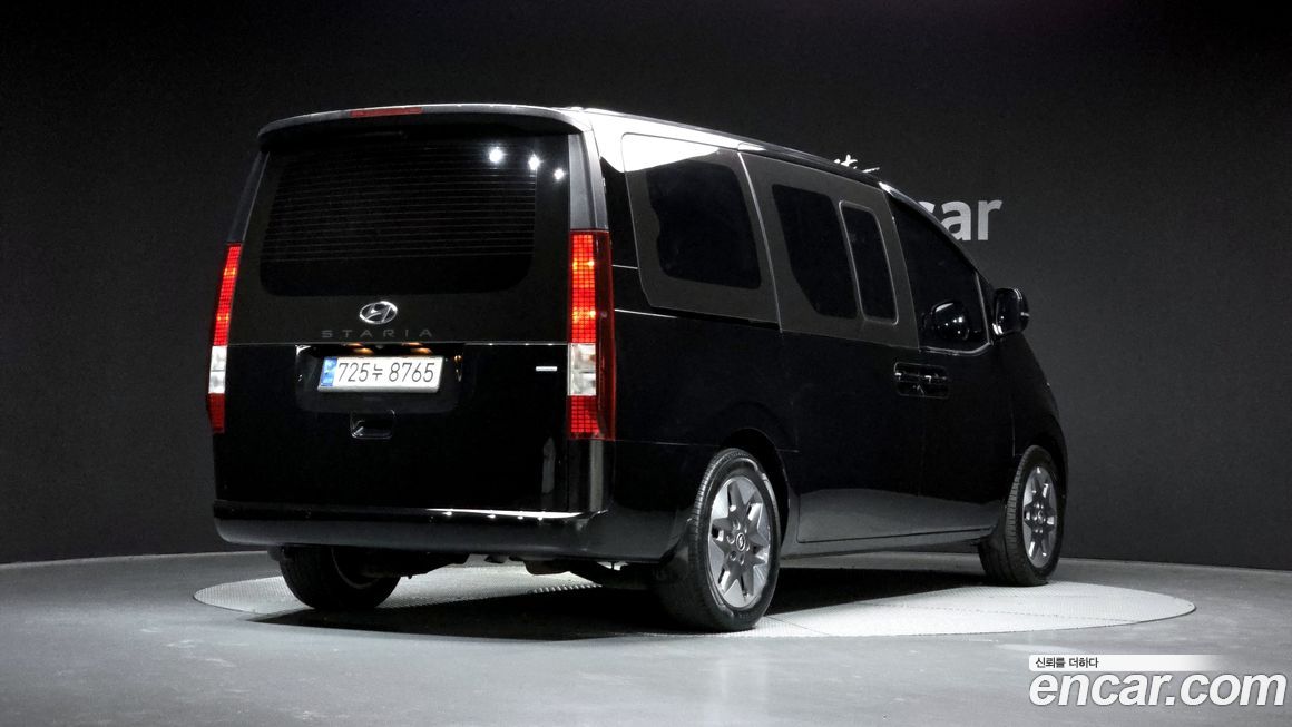 Hyundai Staria 2023