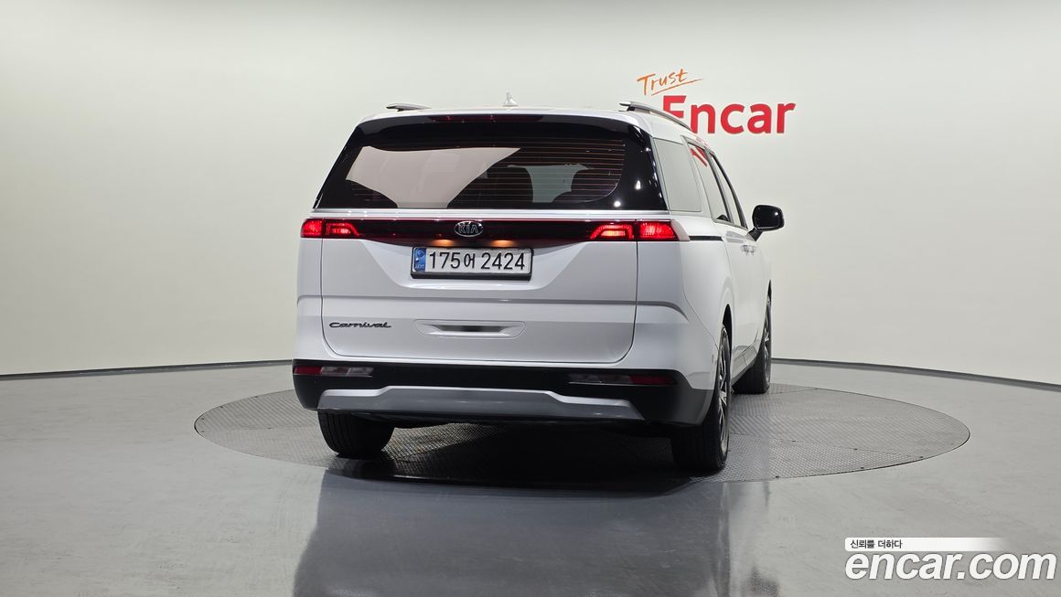 Kia Canival 2021