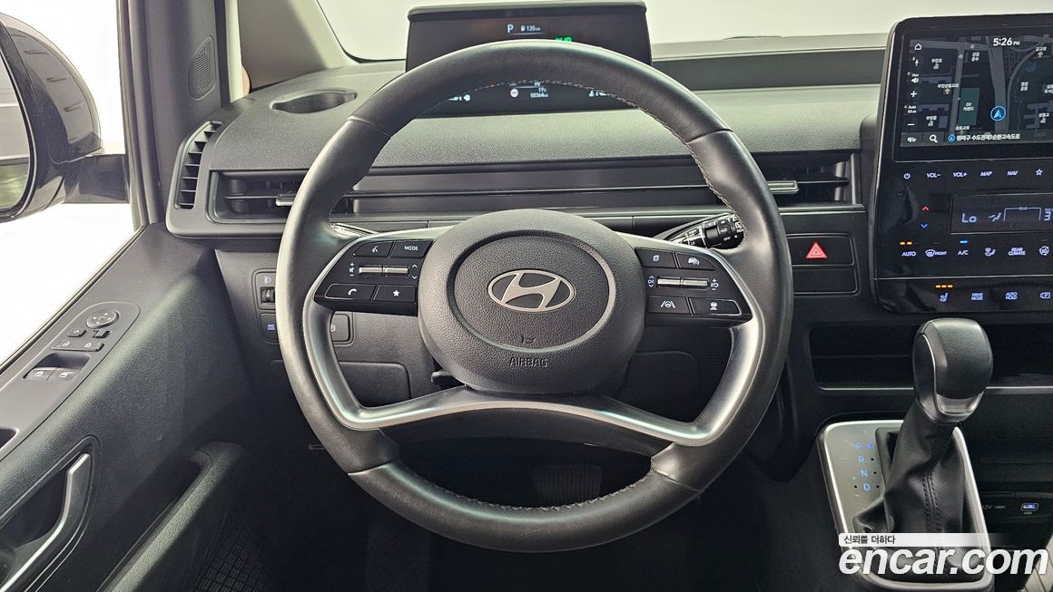 Hyundai Staria 2025