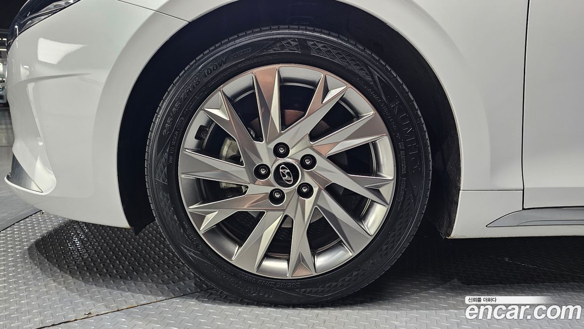 Hyundai Grandeur 2020