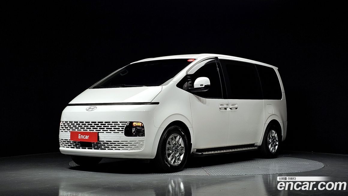 Hyundai Staria 2025