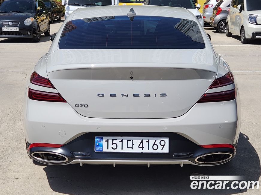 Genesis G70 2025