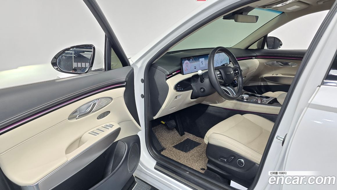Genesis GV70 2025