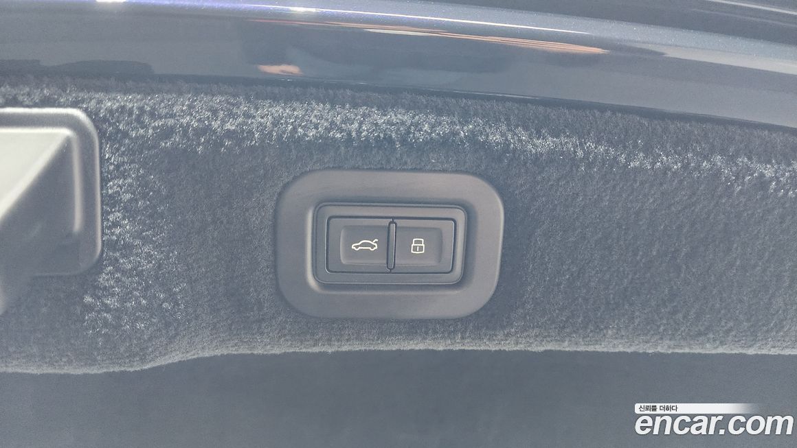 Bentley Flying Spur 2023