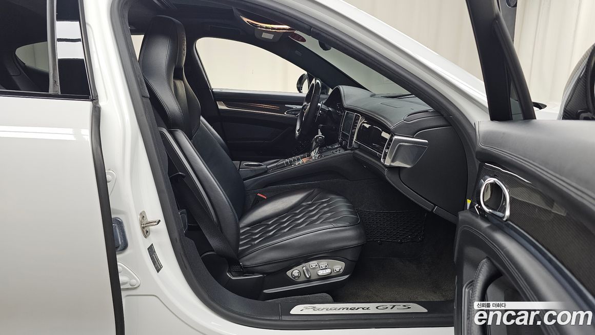 Porsche Panamera 2013