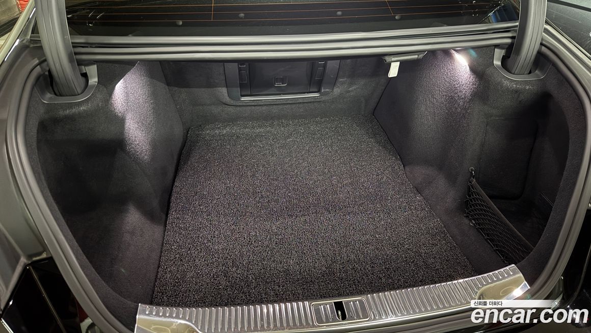 Mercedes-Benz S-Class 2022