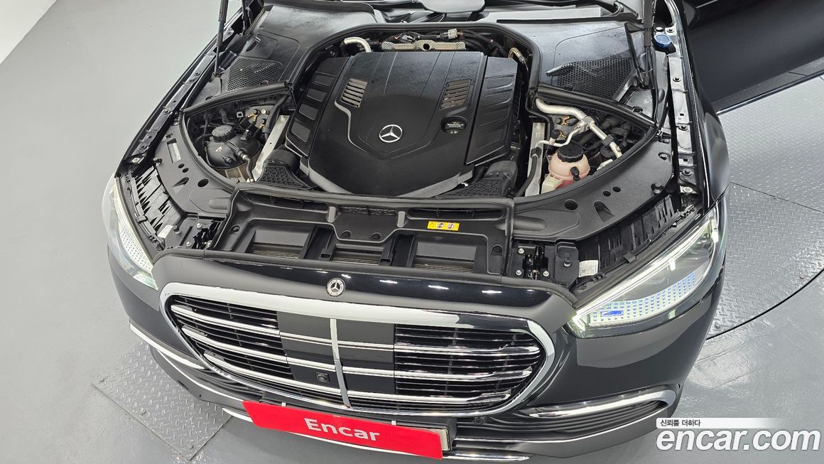 Mercedes-Benz S-Class 2021