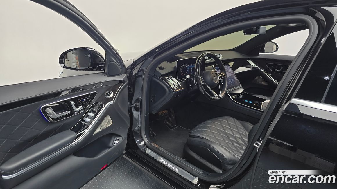 Mercedes-Benz S-Class 2021